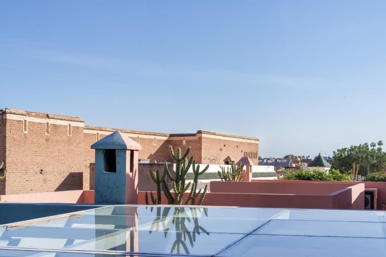 Riad Privatise - 2 Chambres & Petit Dejeuner -Terrasse Marrakesh Exterior photo